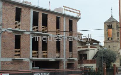 Vista exterior de Pis en venda en Santa Eugènia de Berga amb Terrassa