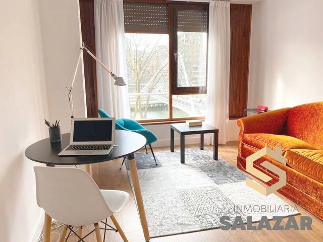 Piso en Alquiler en Campo de Volantín Pasealekua en Castaños - Begoñaibarra