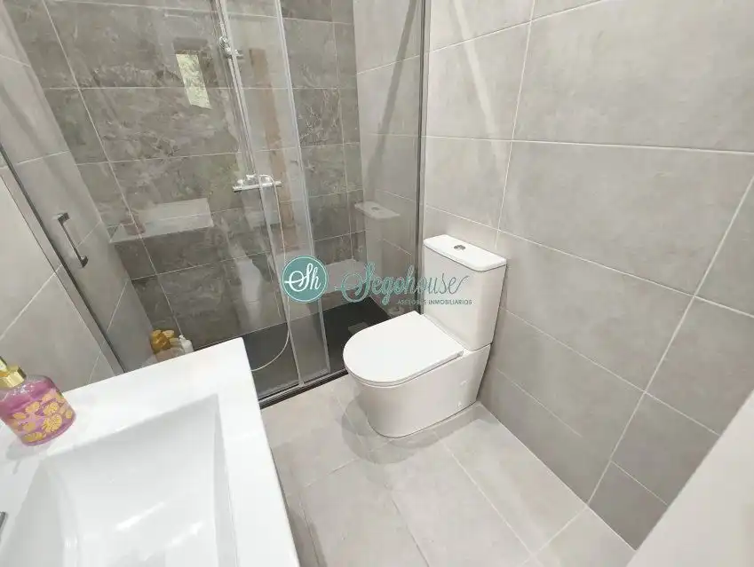 Bathroom of Houses for sale in Segovia  with Heating
