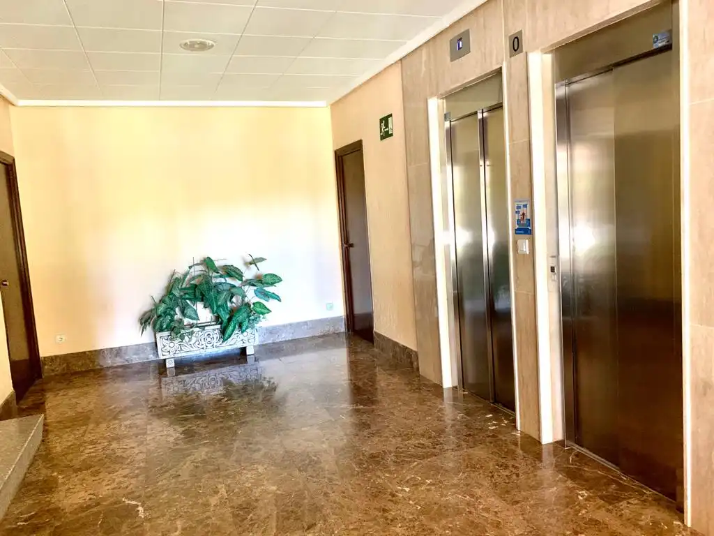 Apartament en venda en Alicante / Alacant amb Aire condicionat, Terrassa i Moblat
