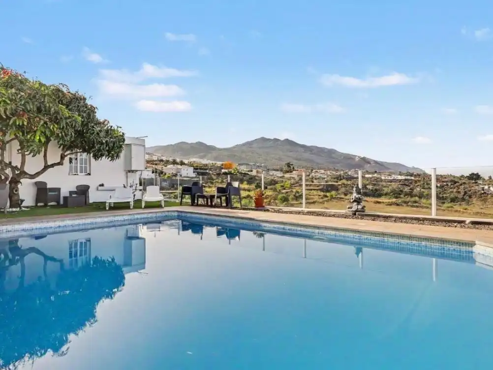 Swimming pool of Flat for sale in El Paso, Santa Cruz de Tenerife