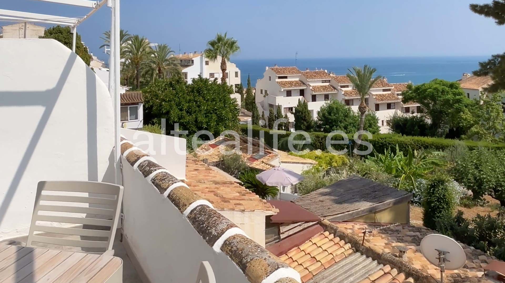 Exterior view of Single-family semi-detached for sale in Altea  with Air Conditioner, Terrace and Storage room