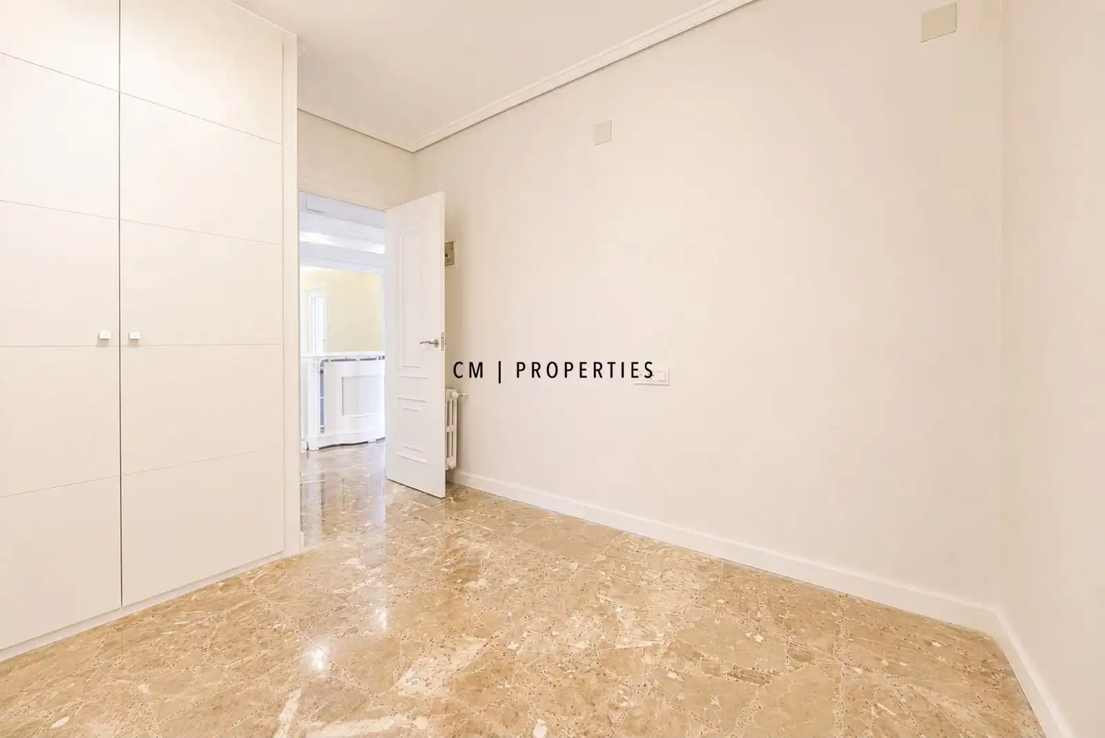Flat for rent in Valencia  with Air Conditioner, Heating and Terrace