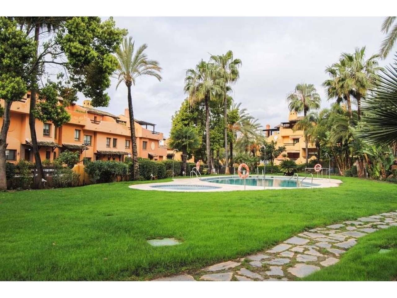 Jardín de Casa adosada en venta en Marbella con Terraza