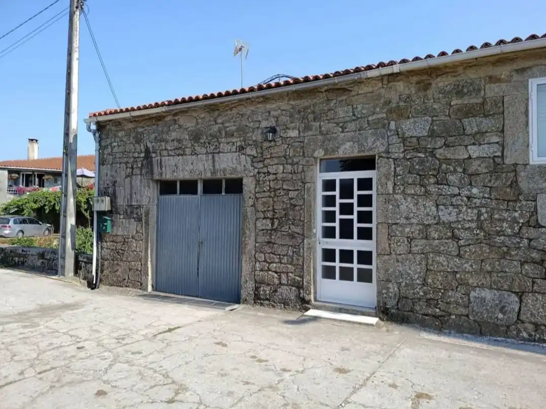 Vista exterior de Casa o chalet en venta en Rodeiro, Pontevedra