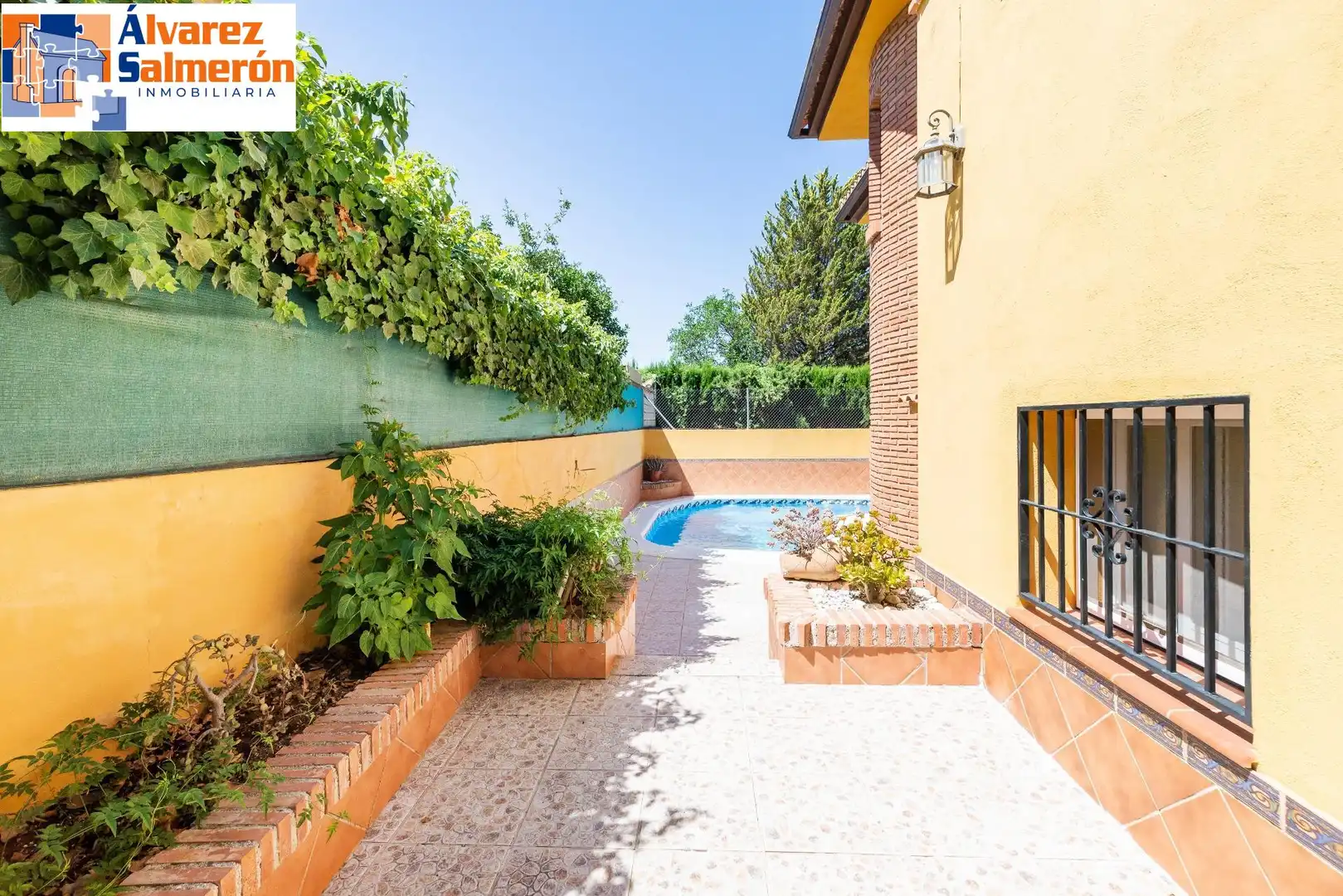 Chalet con piscina en venta en Calle OROPENDOLA (VENT), imagen 4