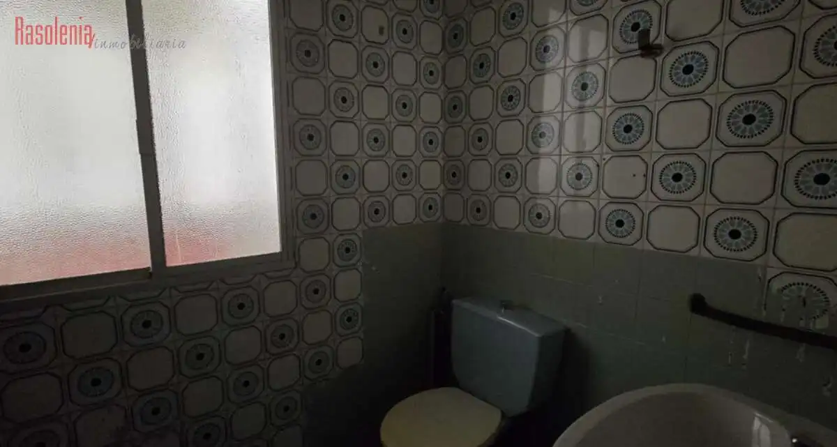 Baño de Piso en venta en O Feal - Xubia