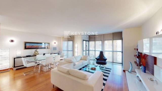 Piso en Venta en Plaça dels Patins