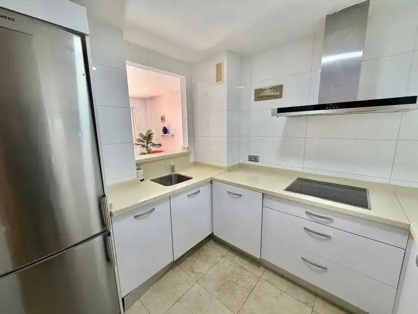 Küche von Maisonette zum Verkauf in Fuengirola mit Klimaanlage, Privatgarten und Terrasse