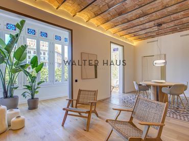 Appartamento con balcone in vendita a Gran Via de les Corts Catalanes
