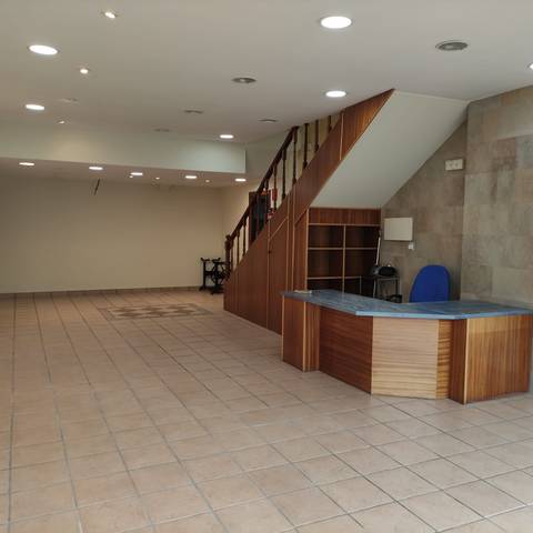 Local comercial en Alquiler en N/A en Txurdinaga