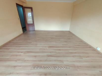 Bedroom of Flat for sale in Vigo   with Terrace and Balcony