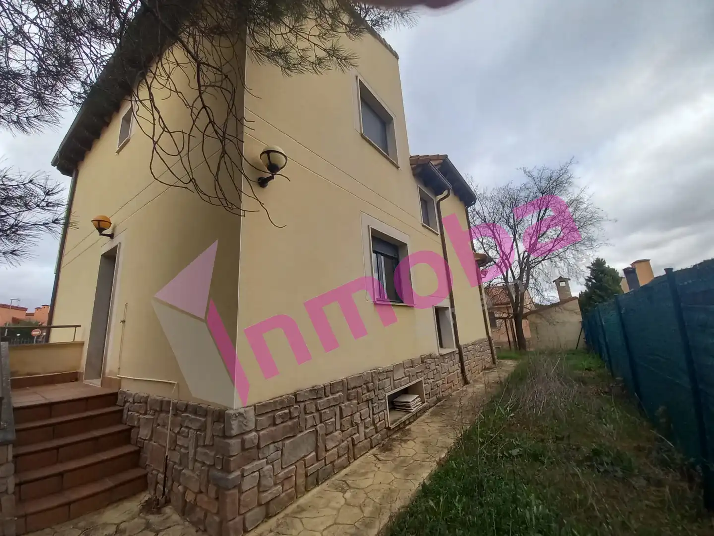 Vista exterior de Casa o chalet en venta en Aranda de Duero con Jardín privado, Parquet y Terraza