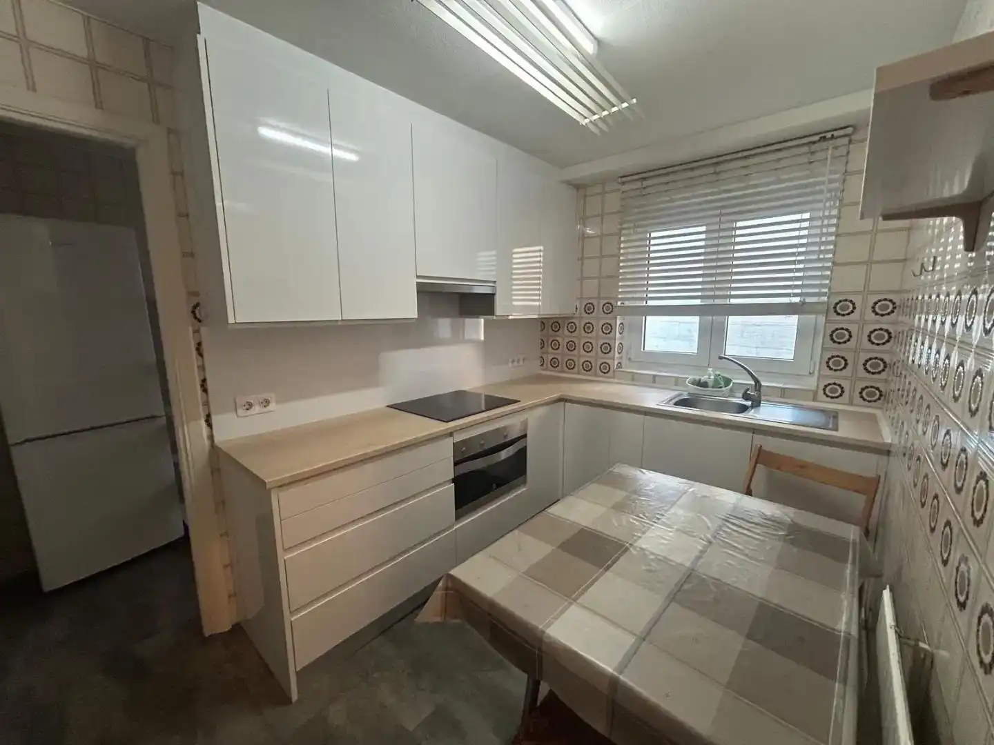 Küche von Wohnung zur Miete in Lugo Capital mit Balkon