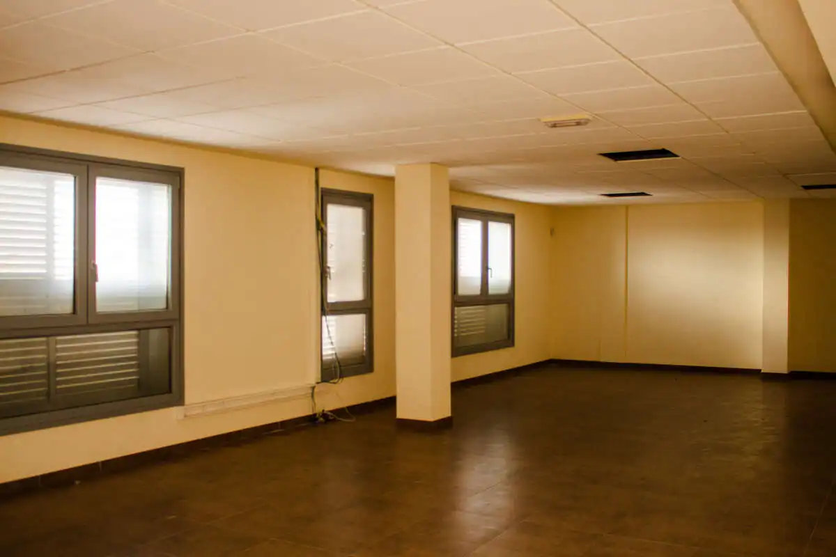 Bureau avec ascenseur à vendre à JASPE, imagen 9