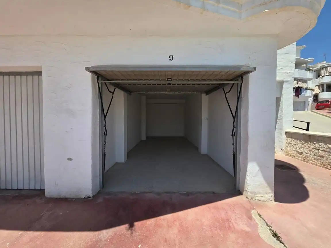 Aparcament de Planta baixa en venda en Benalmádena amb Aire condicionat i Terrassa