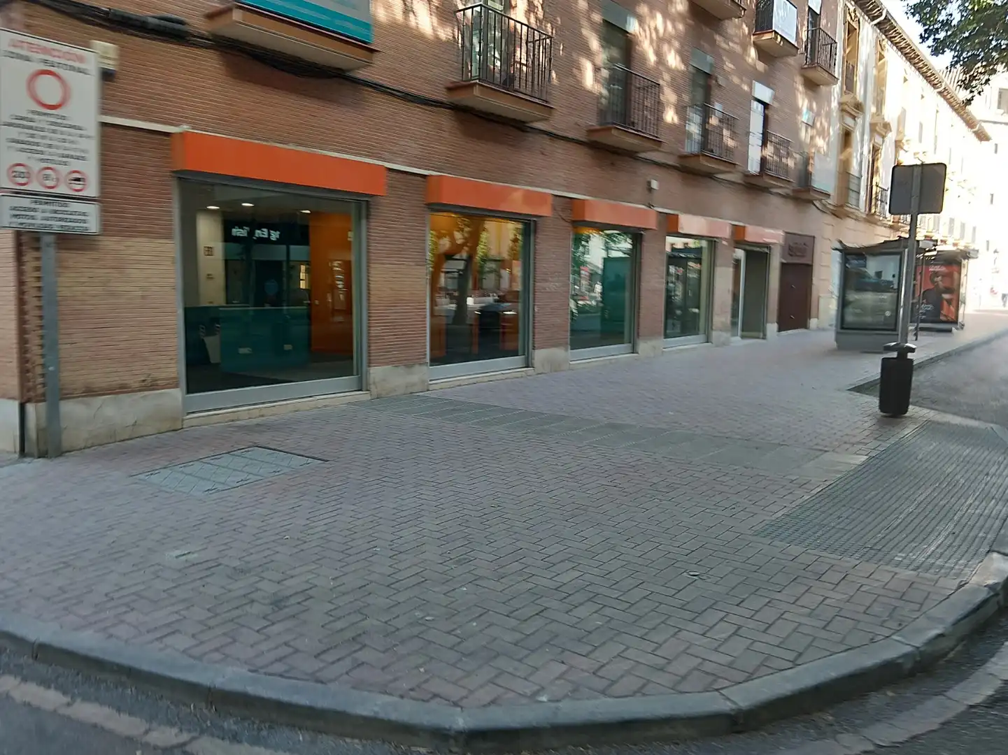 Geschaftsraum zur Miete in Alcalá de Henares mit Klimaanlage, Heizung und Internet