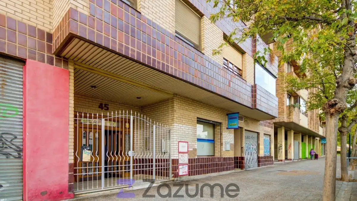 Vista exterior de Pis de lloguer en Zaragoza amb Aire condicionat, Calefacció i Jardí privat