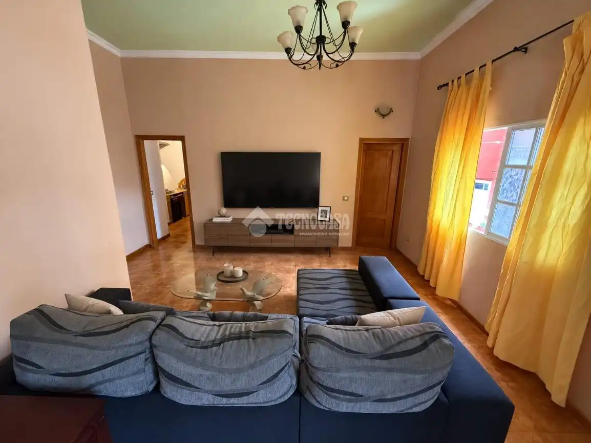 Living room of Flat for sale in Guía de Isora  with Storage room