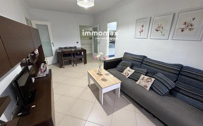 Living room of Flat for sale in Sant Boi de Llobregat  with Air Conditioner and Terrace