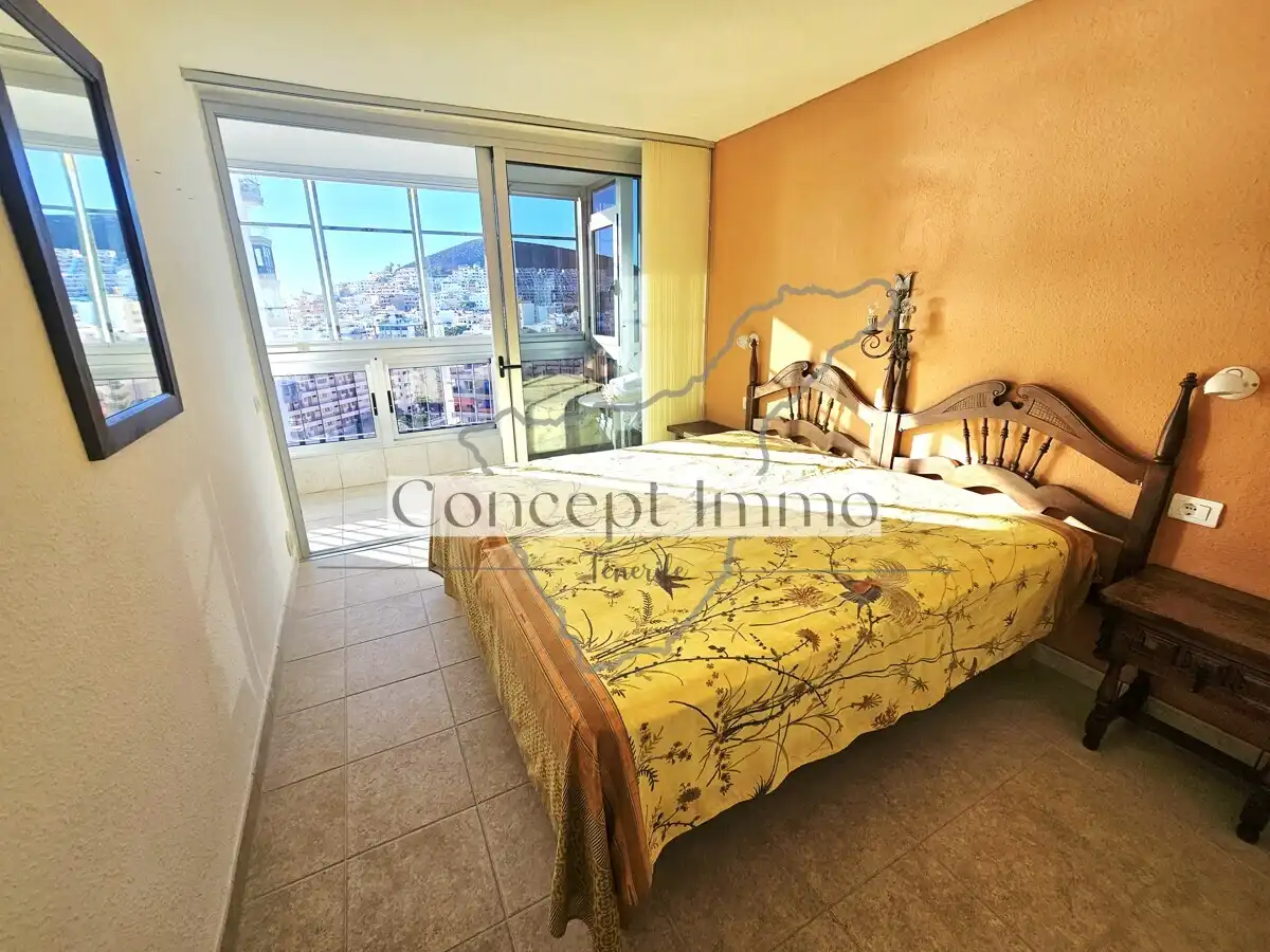 Habitación de Ático en venta en Arona con Terraza, Trastero y Balcón