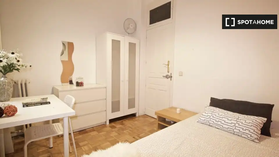 Room in Trafalgar