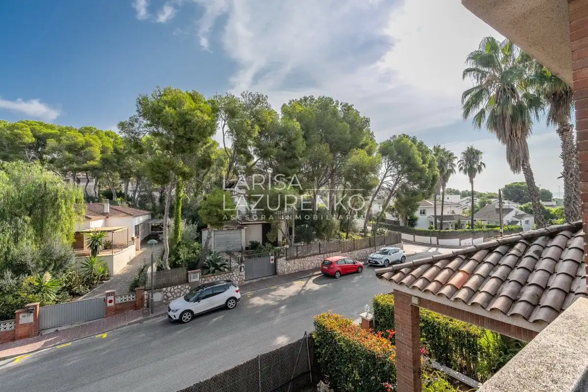 Vista exterior de Casa o xalet en venda en Tarragona amb Aire condicionat, Calefacció i Jardí privat