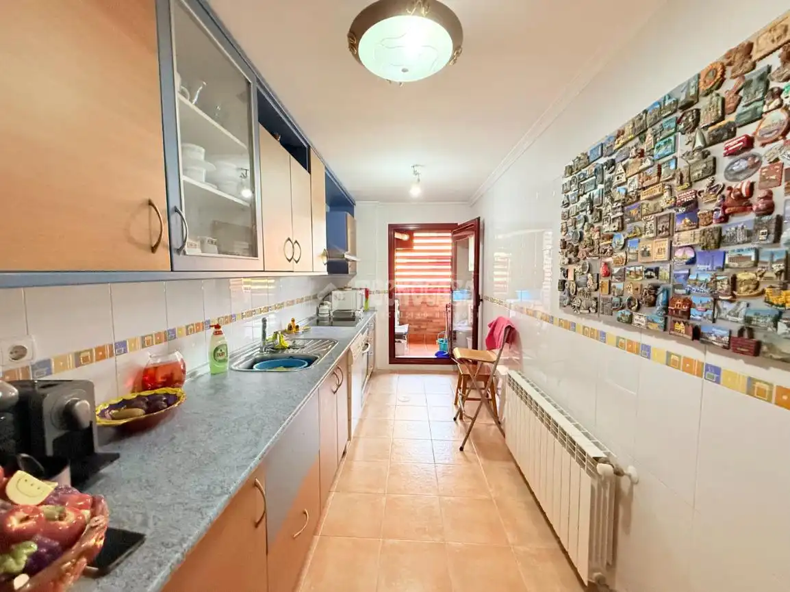 Cocina de Piso en venta en Seseña con Calefacción, Terraza y Balcón