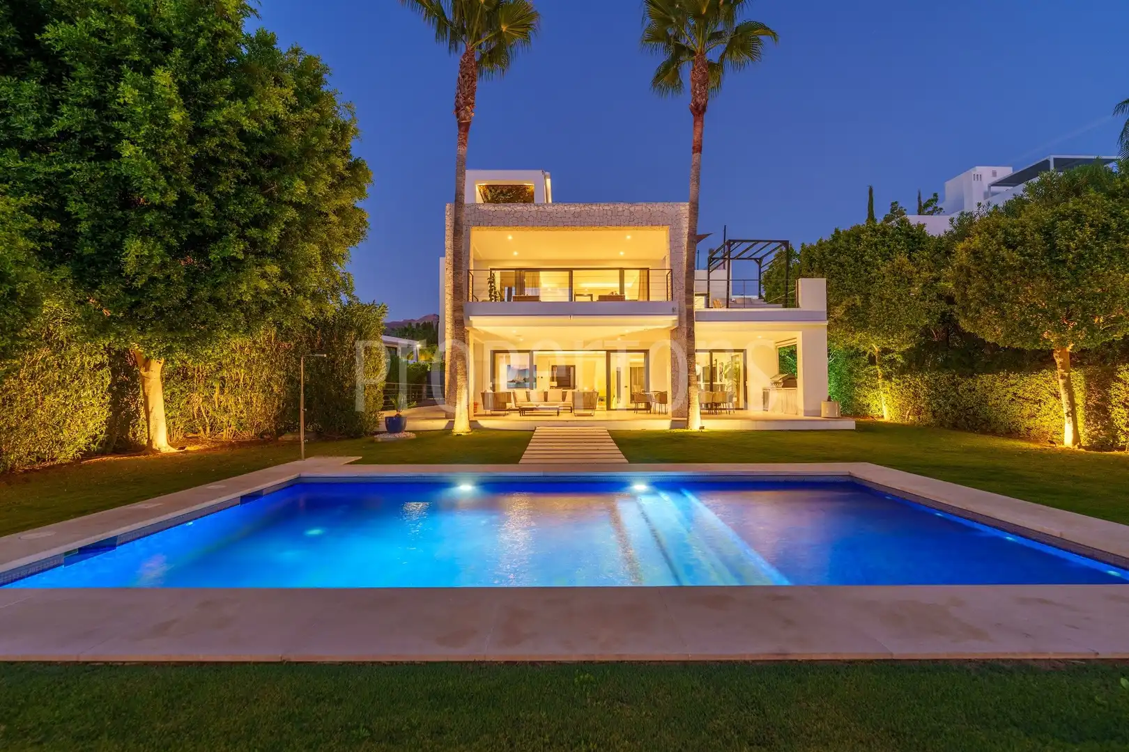 Vista exterior de Casa o chalet en venta en Marbella