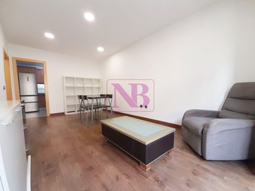 Piso con balcón en venta en Carrer de Vinyols 7