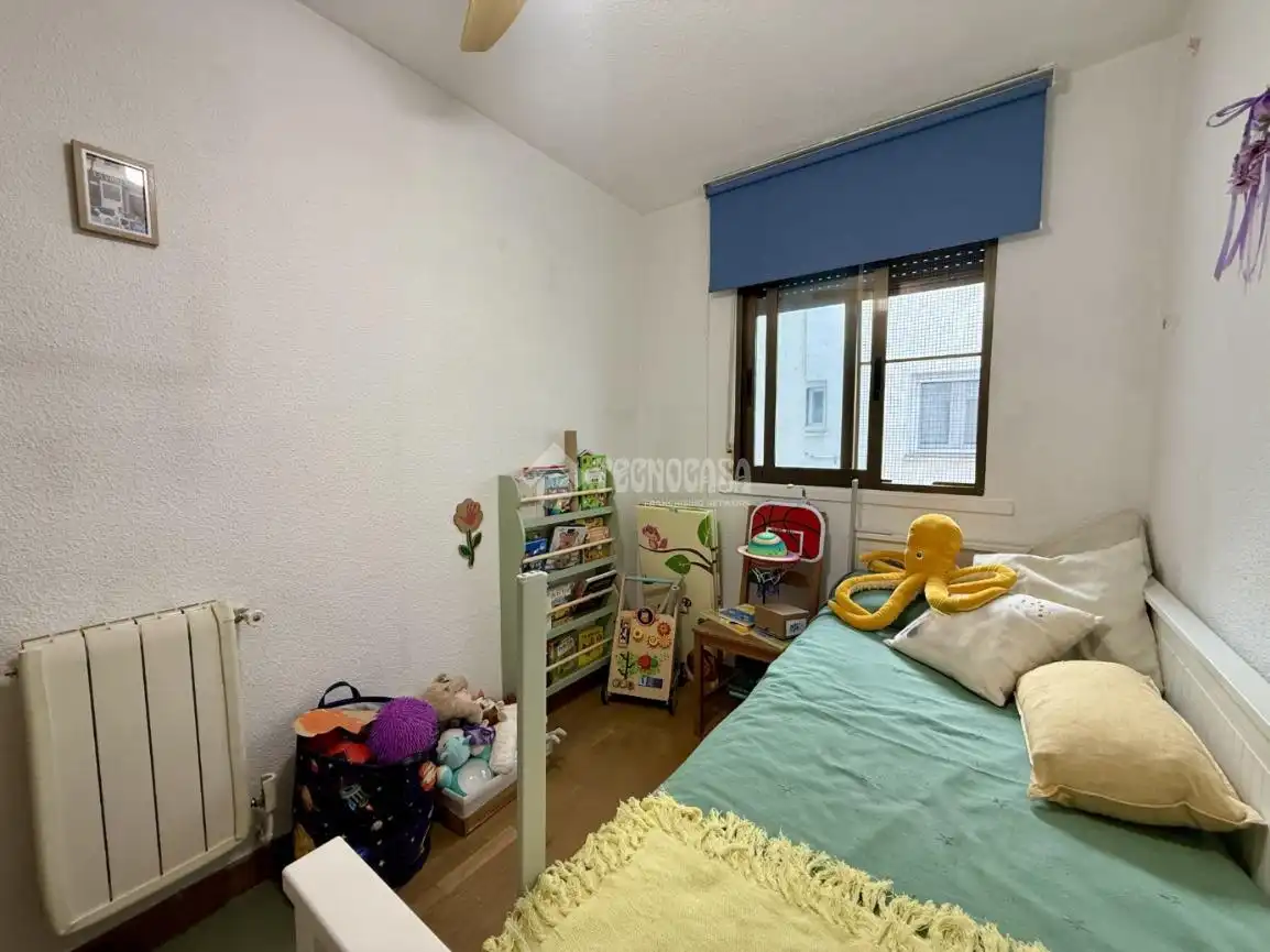 Schlafzimmer von Wohnung zum Verkauf in Madrid mit Klimaanlage, Heizung und Parkett