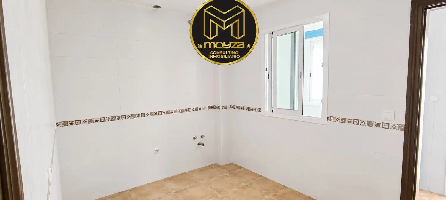 Appartamento con balcone in vendita a Torreperogil, imagen 10