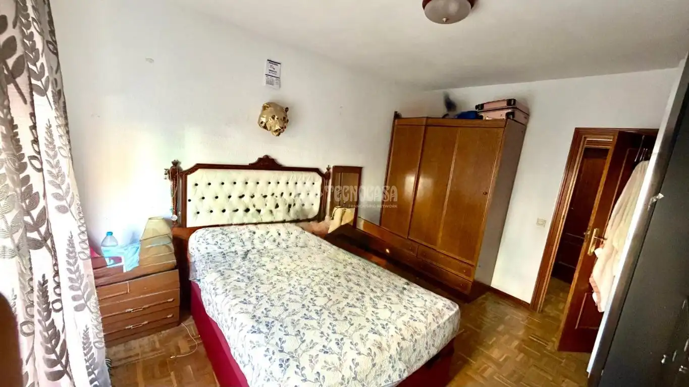 Habitación de Piso en venta en Madrid con Calefacción