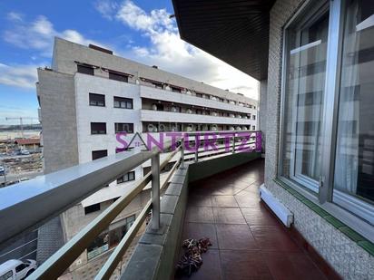 Exterior view of Flat for sale in Santurtzi   with Terrace