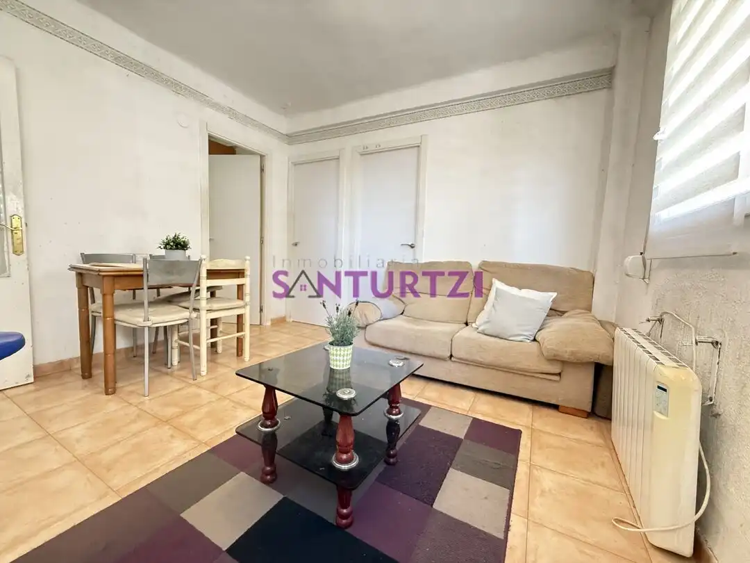 Sala de estar de Piso en venta en Santurtzi  con Amueblado
