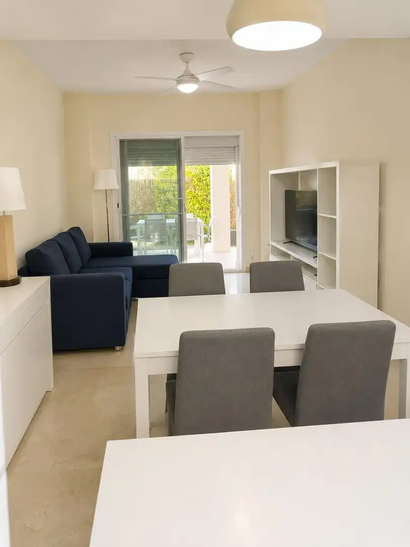 Sala de estar de Casa adosada en venta en Ayamonte con Aire acondicionado, Calefacción y Jardín privado
