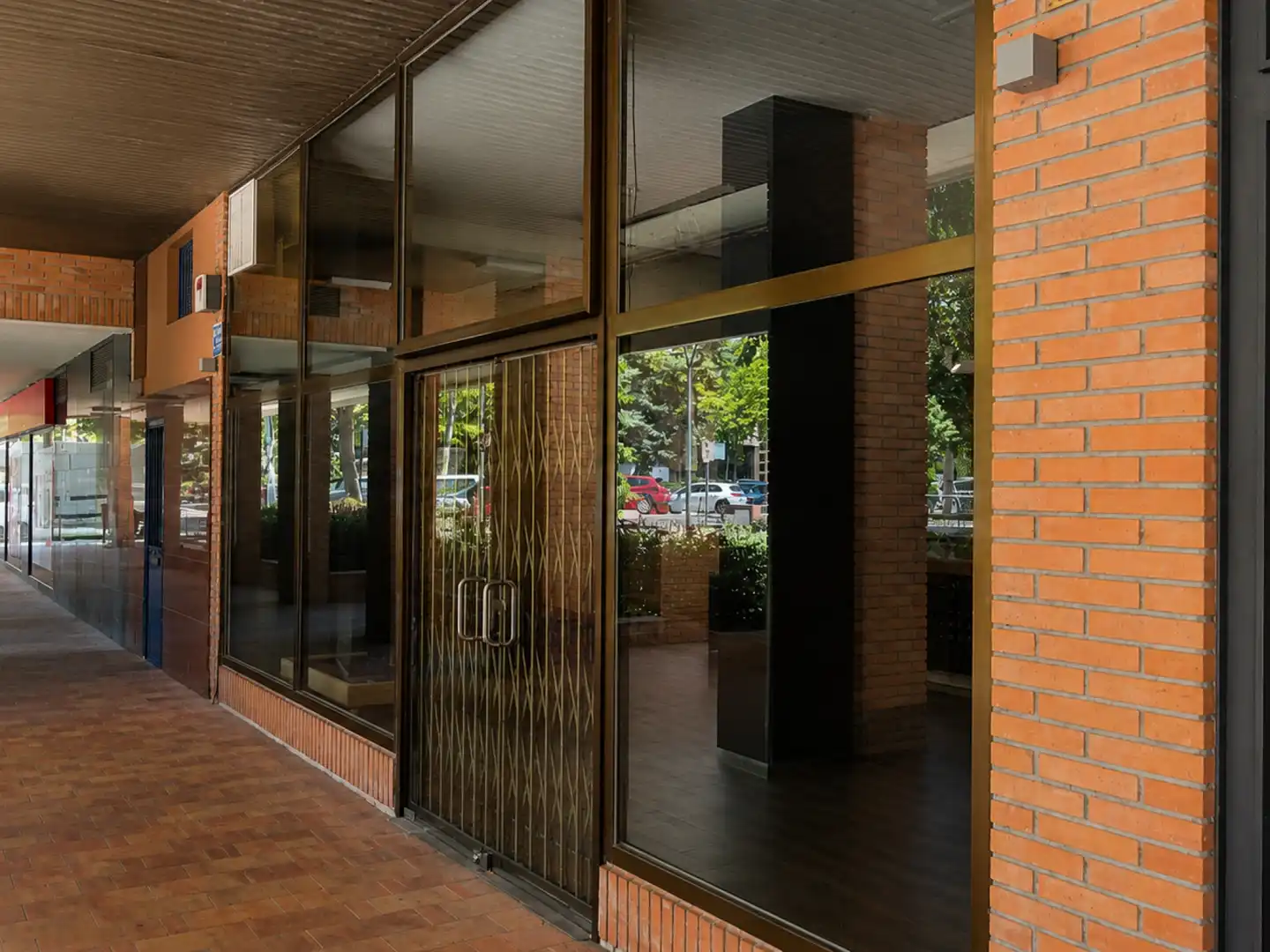 Vista exterior de Local de alquiler en Tres Cantos