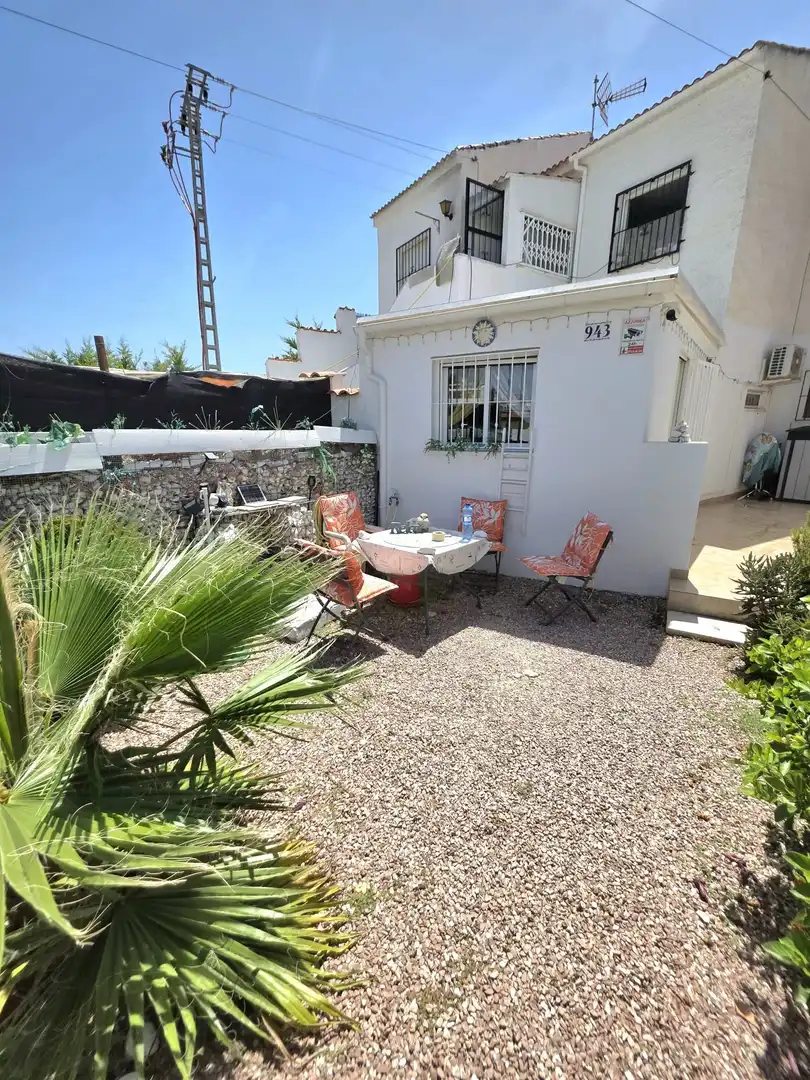 Terrassa de Casa o xalet en venda en Torrevieja amb Aire condicionat, Jardí privat i Terrassa