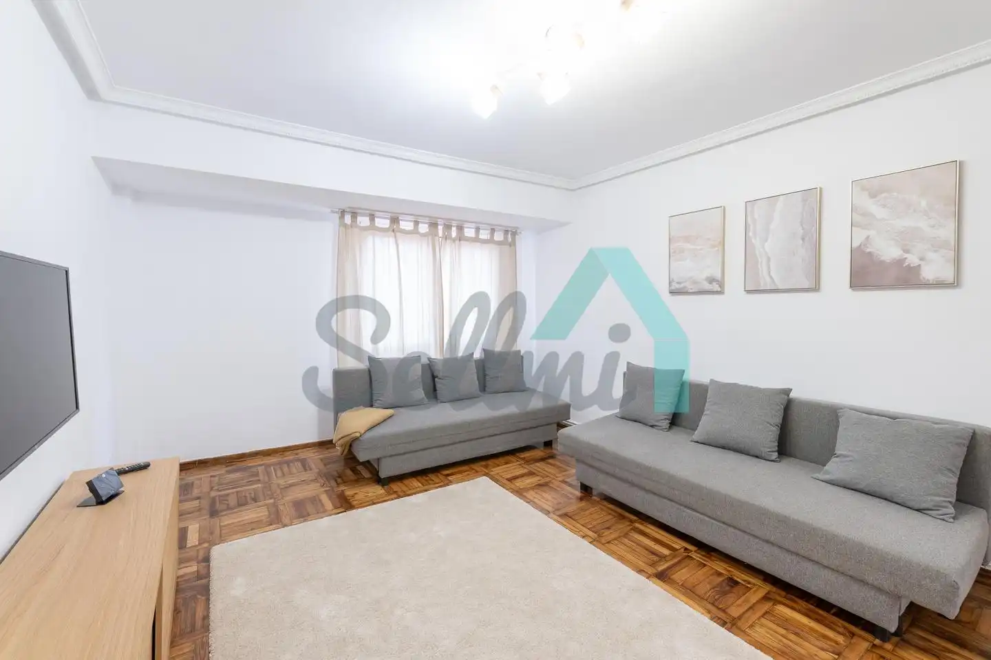 Wohnzimmer von Wohnung zur Miete in Oviedo  mit Heizung, Parkett und Terrasse