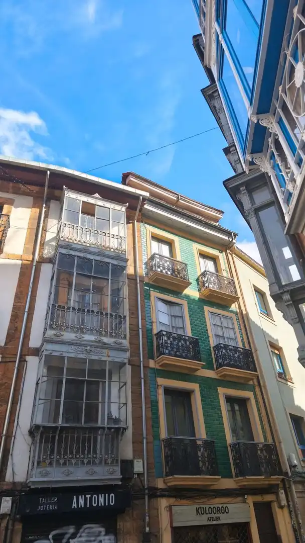 Exterior view of Flat for sale in Oviedo   with Swimming Pool