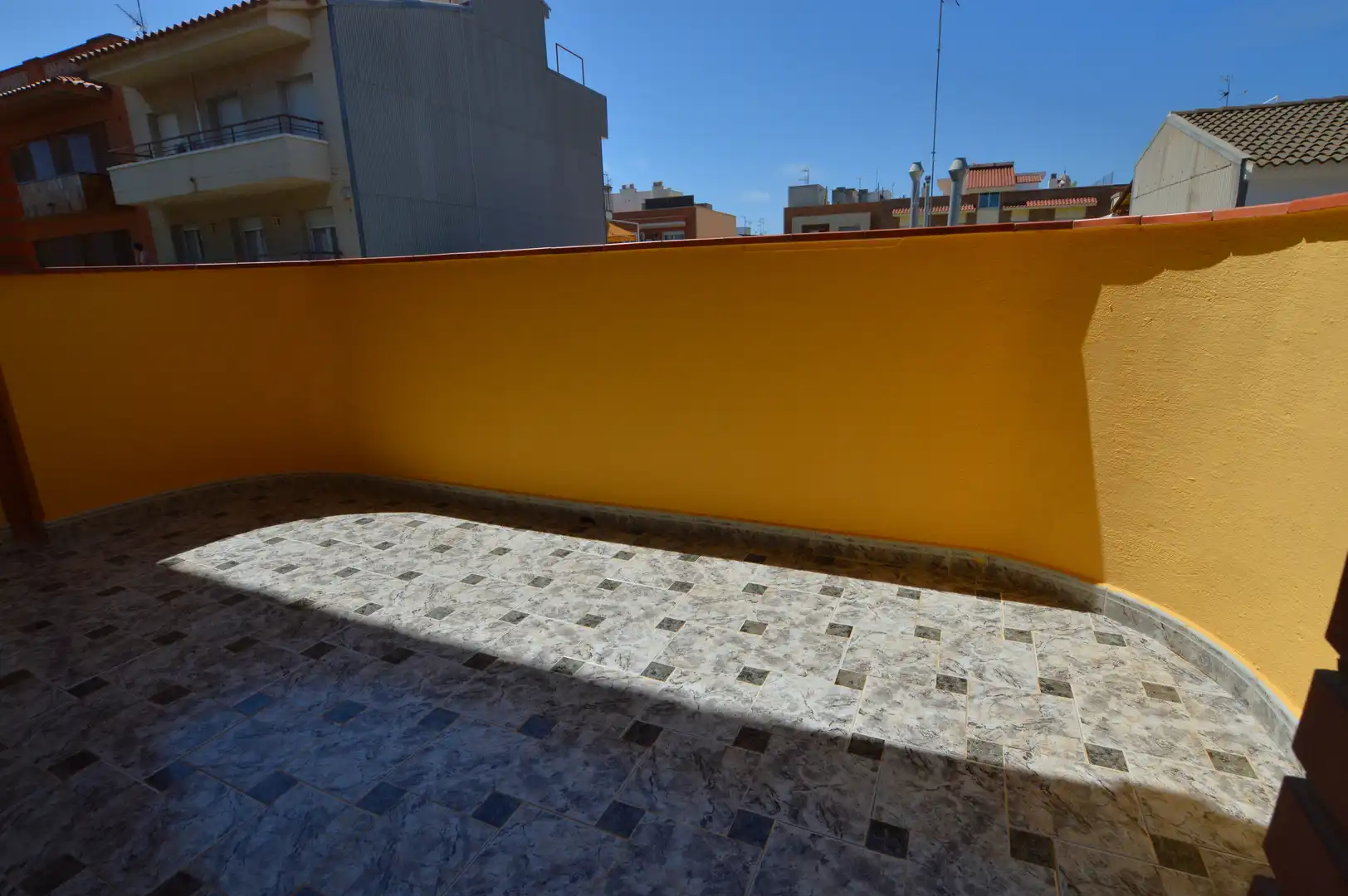 Terrassa de Casa adosada en venda en Cubelles amb Calefacció, Terrassa i Forn