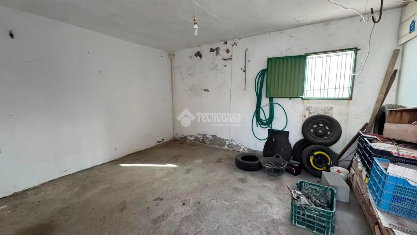 Casa adosada en venta en Rubite con Calefacción y Balcón