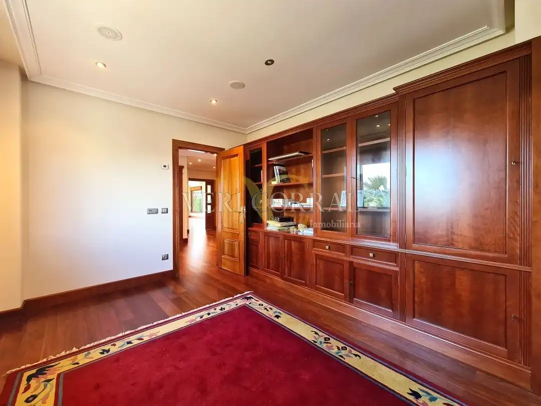 Casa o chalet en venta en Oviedo  con Calefacción, Jardín privado y Terraza