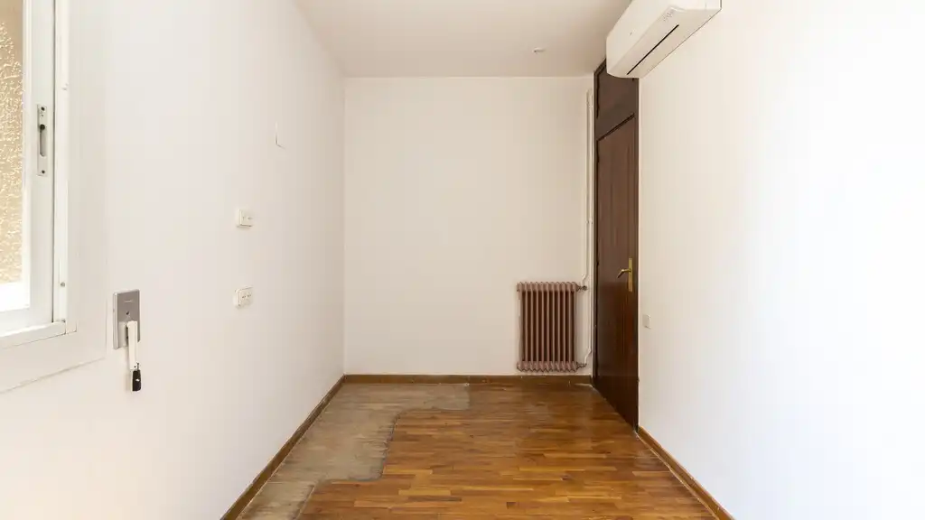 Apartments for sale in Barcelona  with Air Conditioner, Heating and Parquet flooring