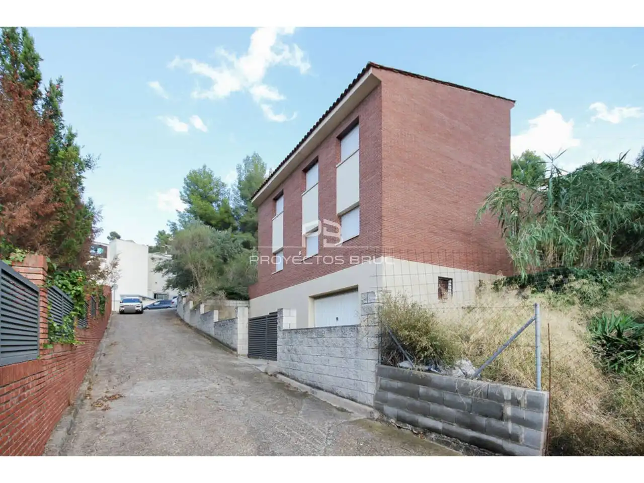 Vista exterior de Casa o xalet en venda en Corbera de Llobregat