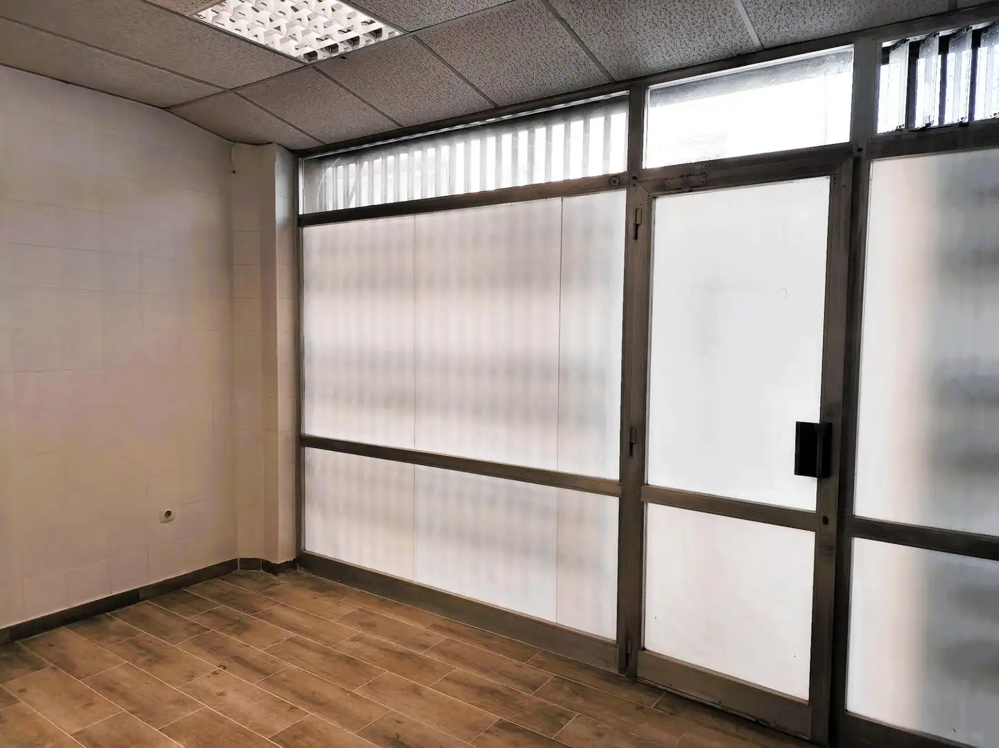 Local comercial en venda a Carrer de Navarra