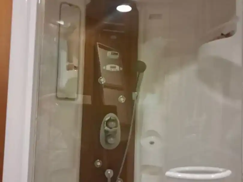 Bany de Casa o xalet en venda en Fuenlabrada amb Aire condicionat, Piscina i Balcó