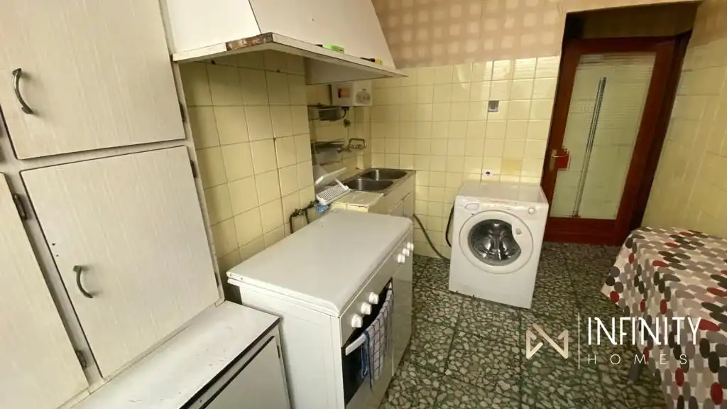 Cuina de Pis de lloguer en Bilbao  amb Balcó