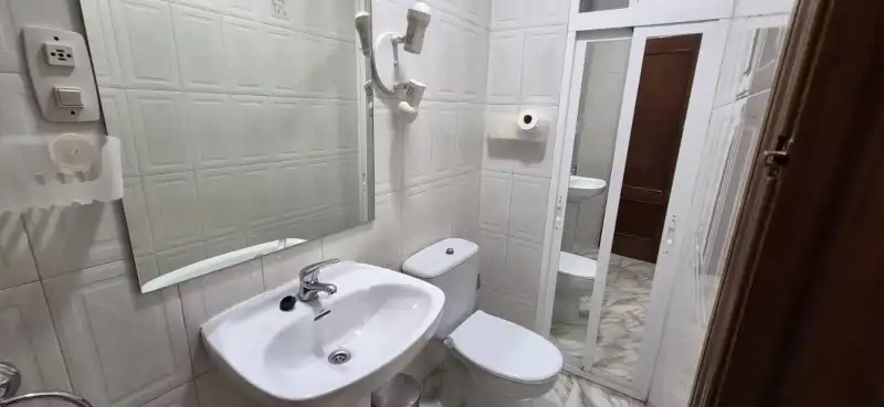 Bathroom of Flat for sale in Plasencia  with Air Conditioner, Heating and Private garden