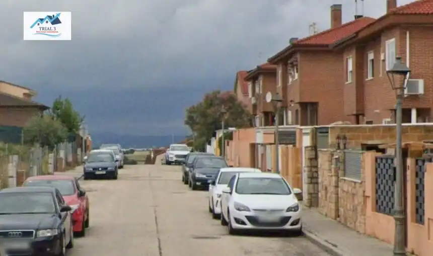 Vista exterior de Casa o chalet en venta en Villanueva de Perales con Jardín privado y Piscina comunitaria